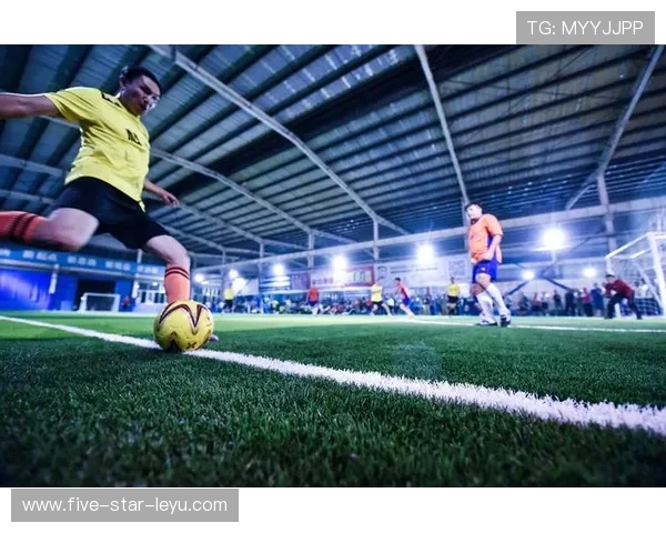 七人制足球规则详解：比赛人数与裁判判罚要点解析