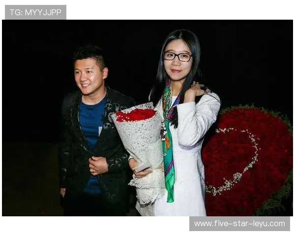 陈一冰这日常跟篮球场上简直两个人,谁能想到他家厨房那么豪横? 陈一冰这日常跟篮球场上简直两个人,谁能想到他家厨房那么豪横?